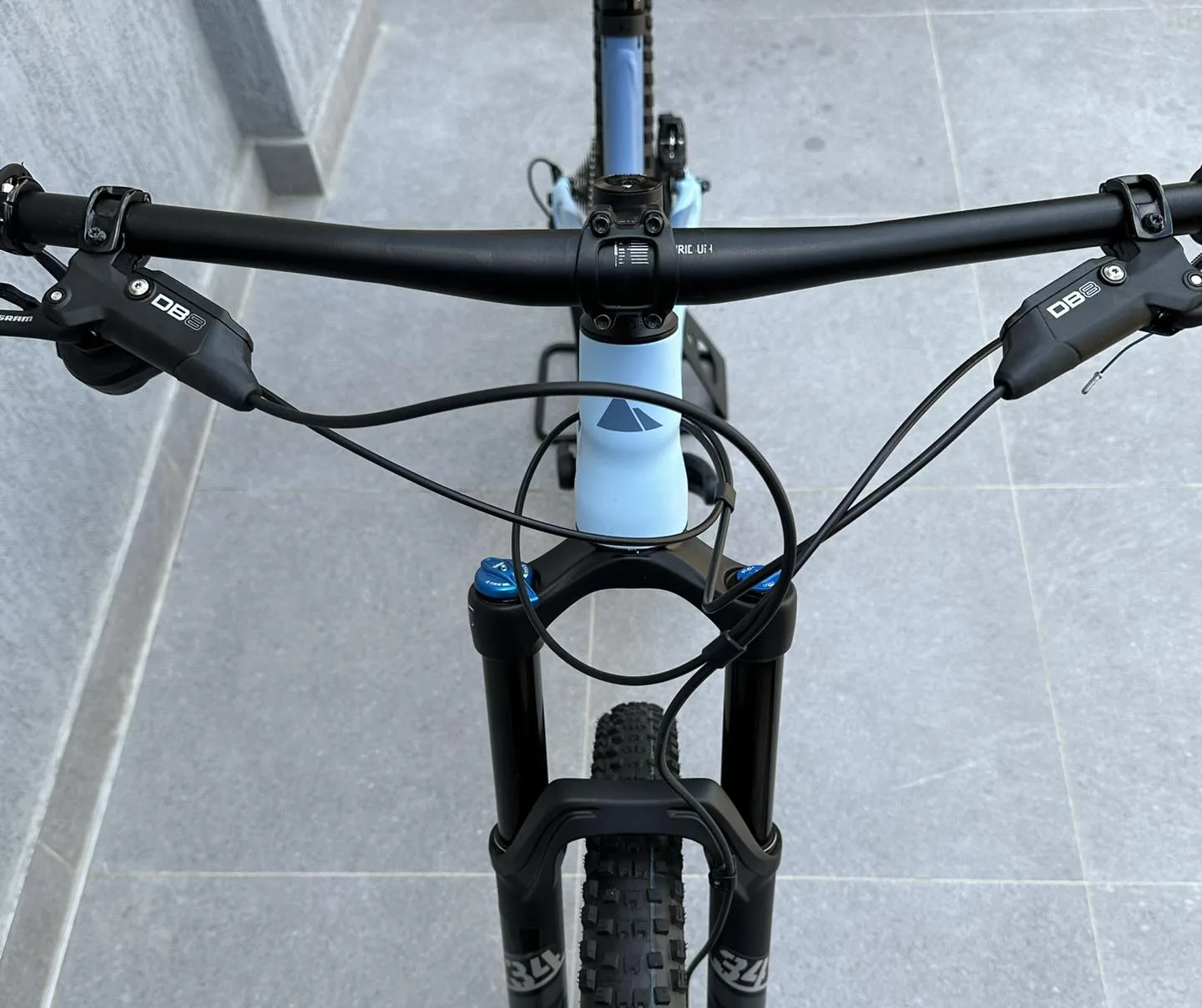 2022 Canyon Neuron 6